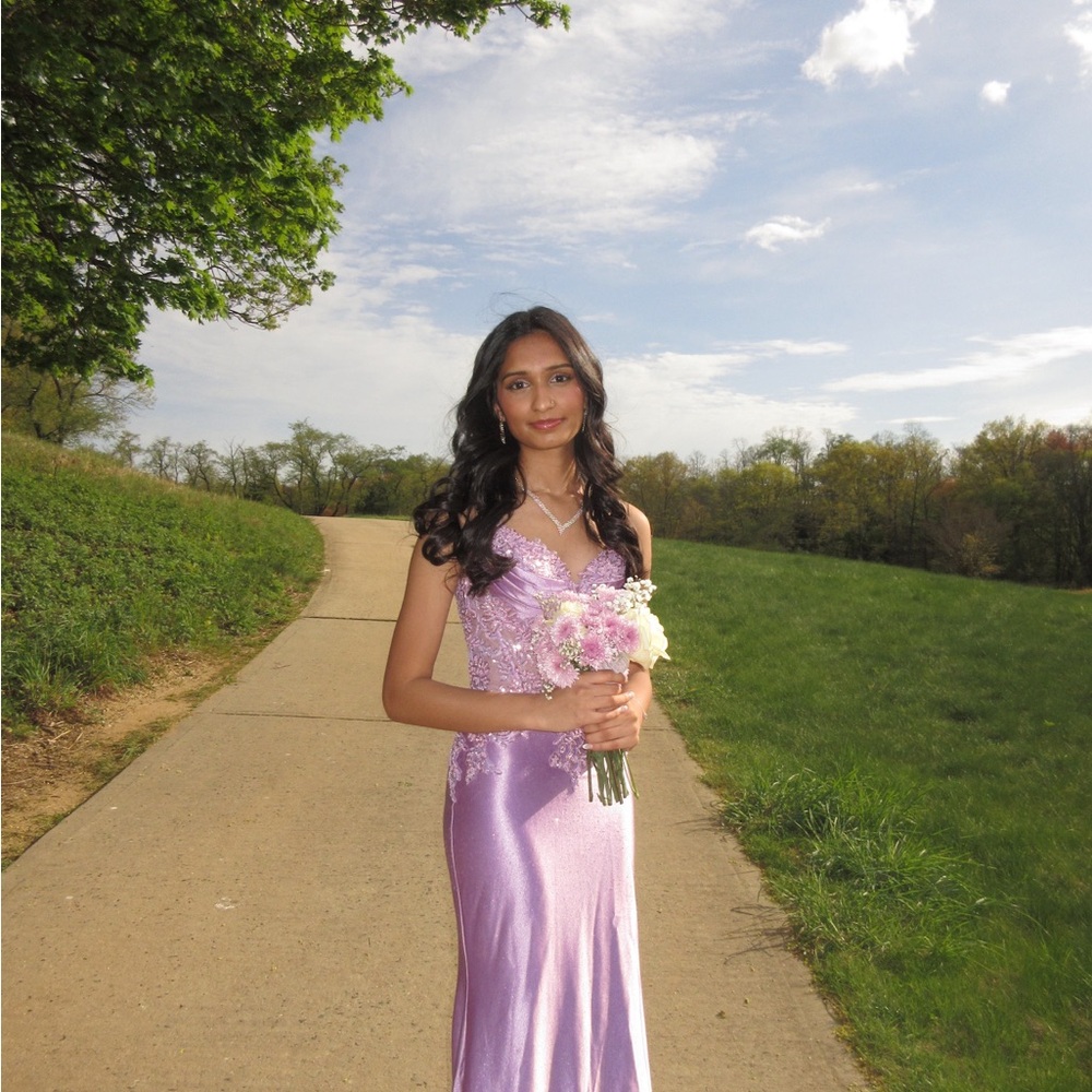 La Divine Cds450 - Fitted Glitter & Lace Stretch Satin Prom Dress